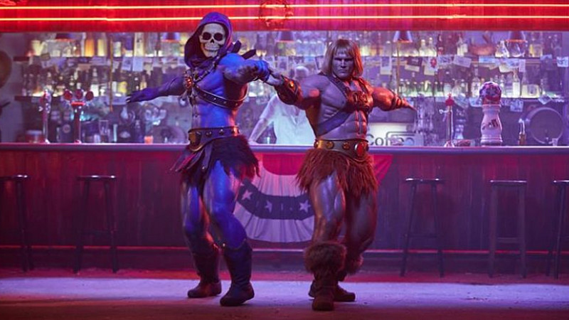 watch he man and skeletor recreate dirty dancing in latest moneysupermarket