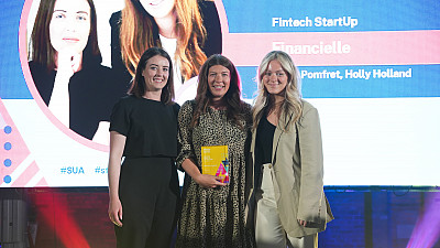 Financielle's founders collect their award