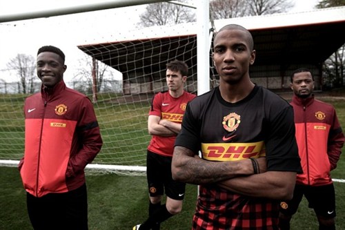 Man united dhl training top cheap