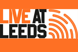 live-leeds-2013-playing_0