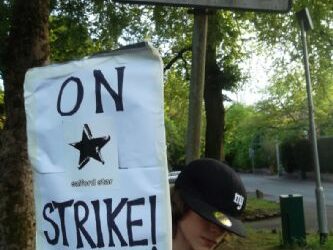 Salford-Star-On-Strike_0
