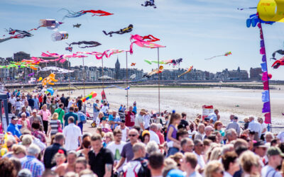 Visitors-at-the-Kite-Festival-Morecambe_0