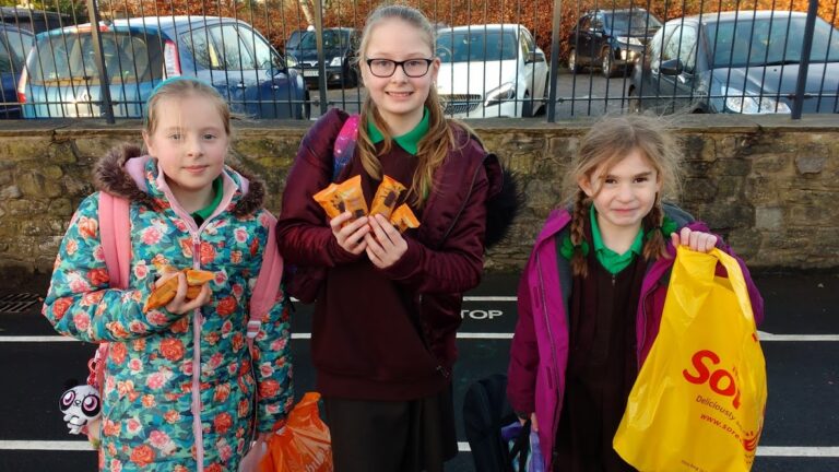 The-Family-Loop_Soreen3_0