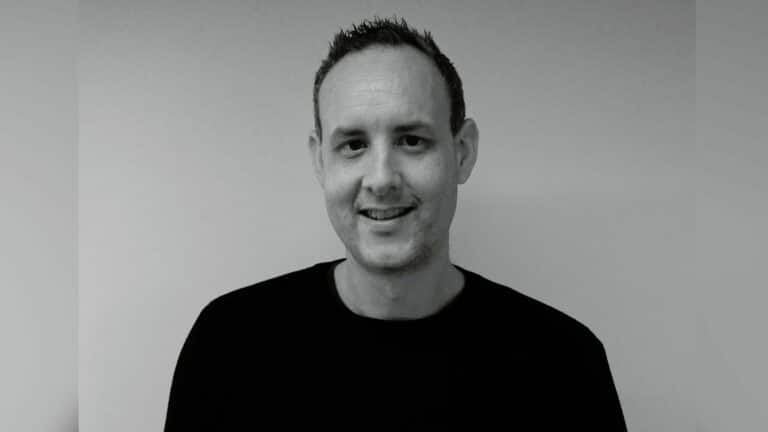 Dan Svikis