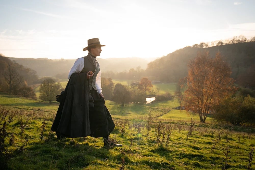 Suranne Jones takes a walk in the Yorkshire countryside