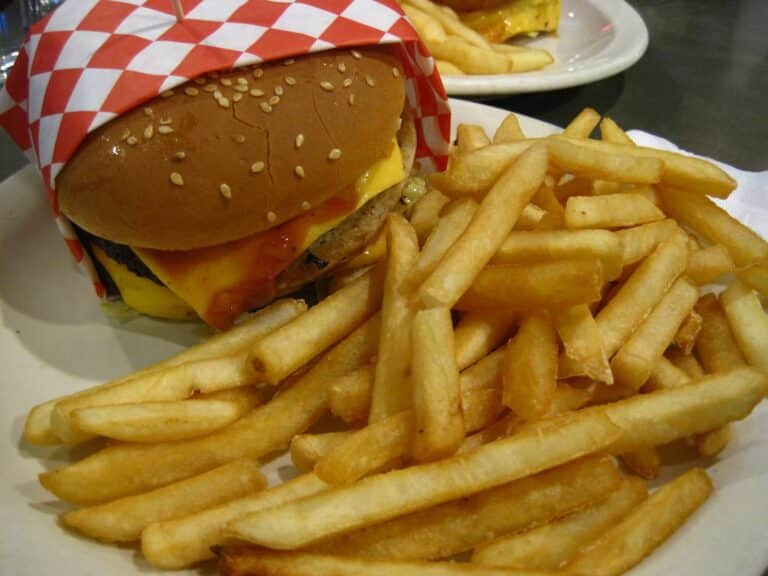 Junk food ad ban could be scrapped