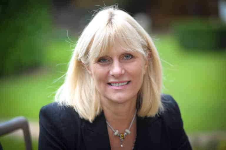 Prof Gillian Leng