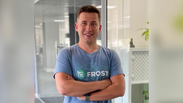 pawel-frost