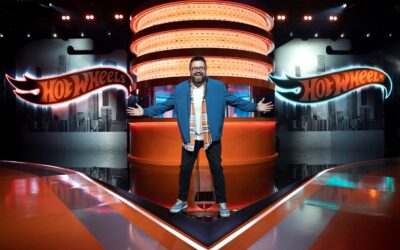 Rutledge Wood on set