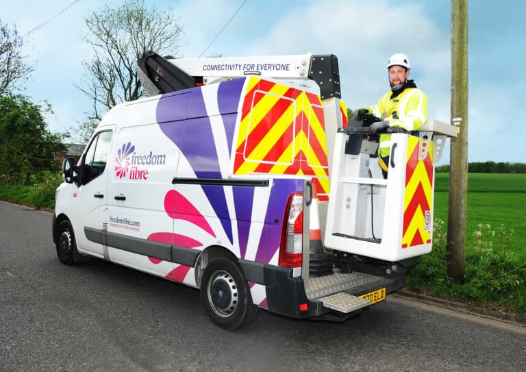 freedom-fibre-vanman-bil1957-rgb-mid-res