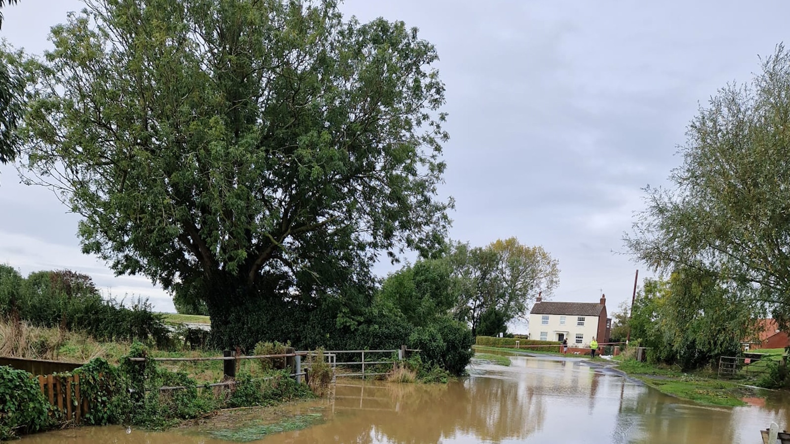 Mobile Tornado lends a hand with Lincolnshire floods search and rescue efforts - Vimarsana News