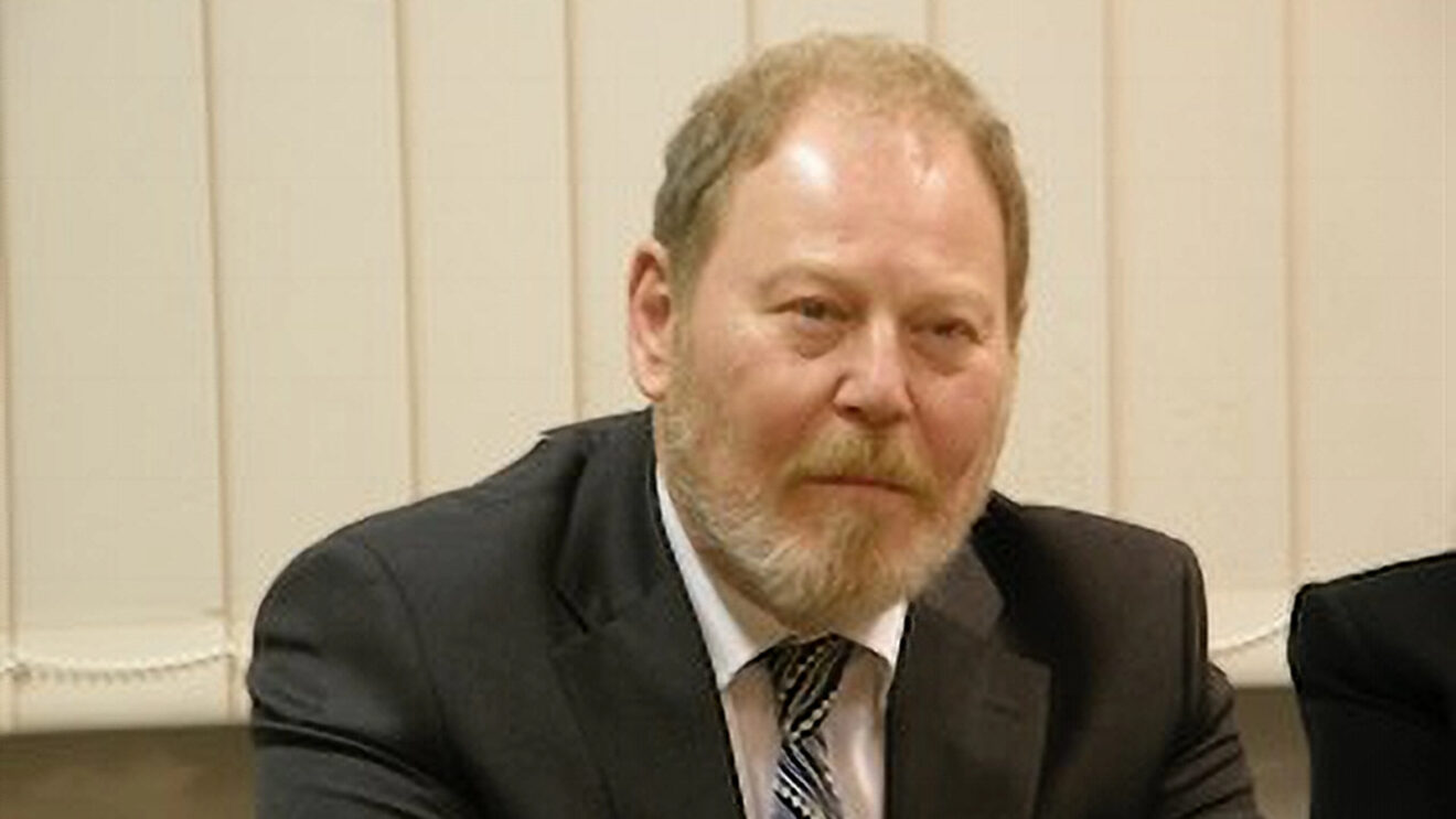 Radio Merseyside stalwart signs up for UK's first dementiafriendly DAB