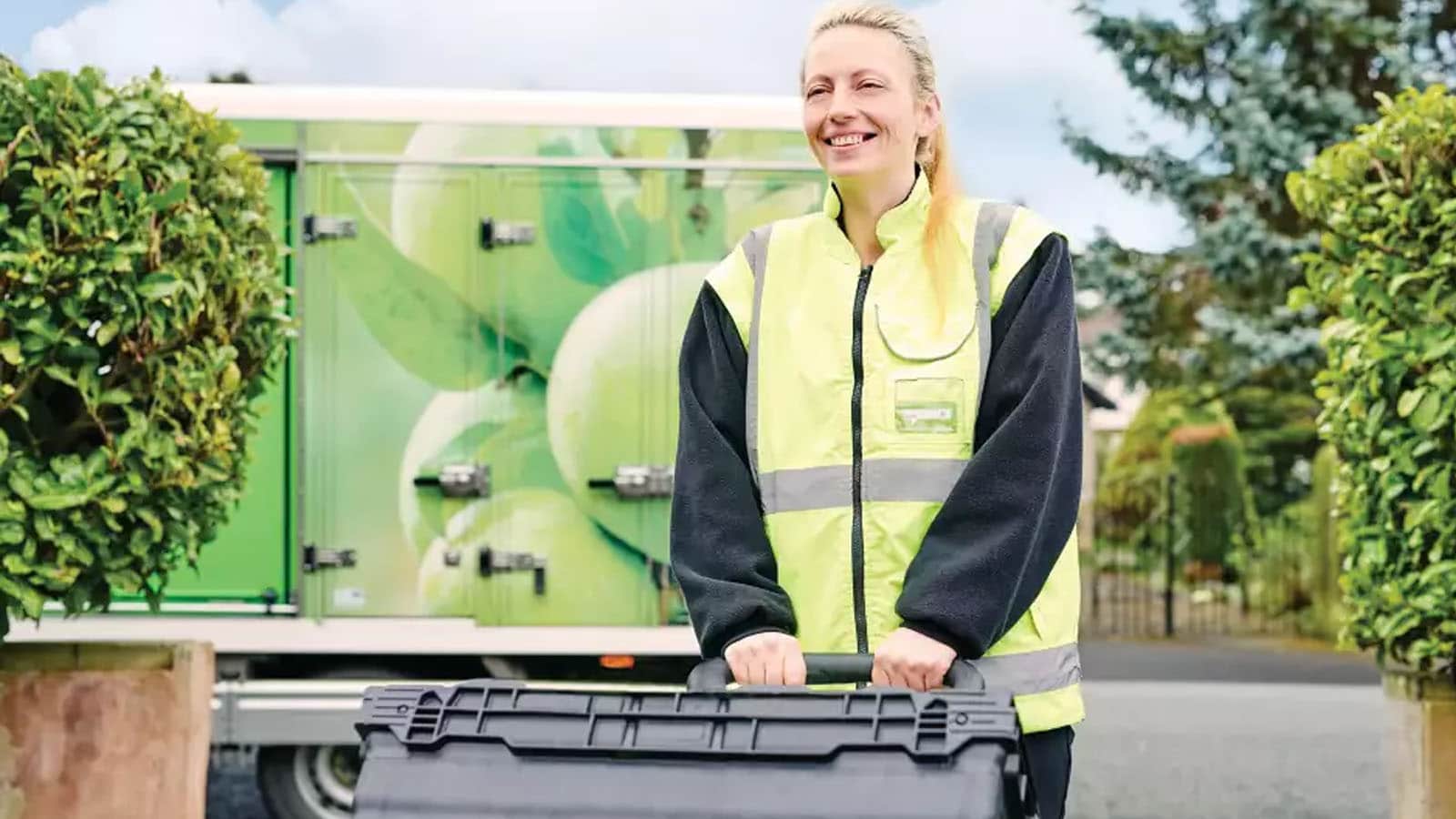 Asda partners with Ocado to “enhance online grocery service”