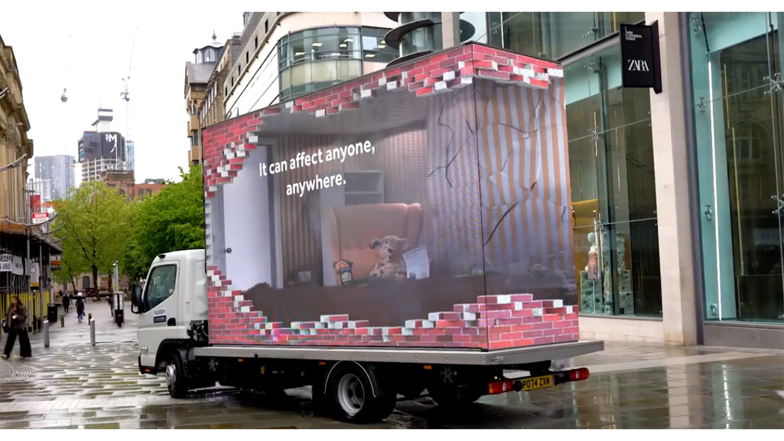 Flood risk campaign takes to the streets with Loud! OOH