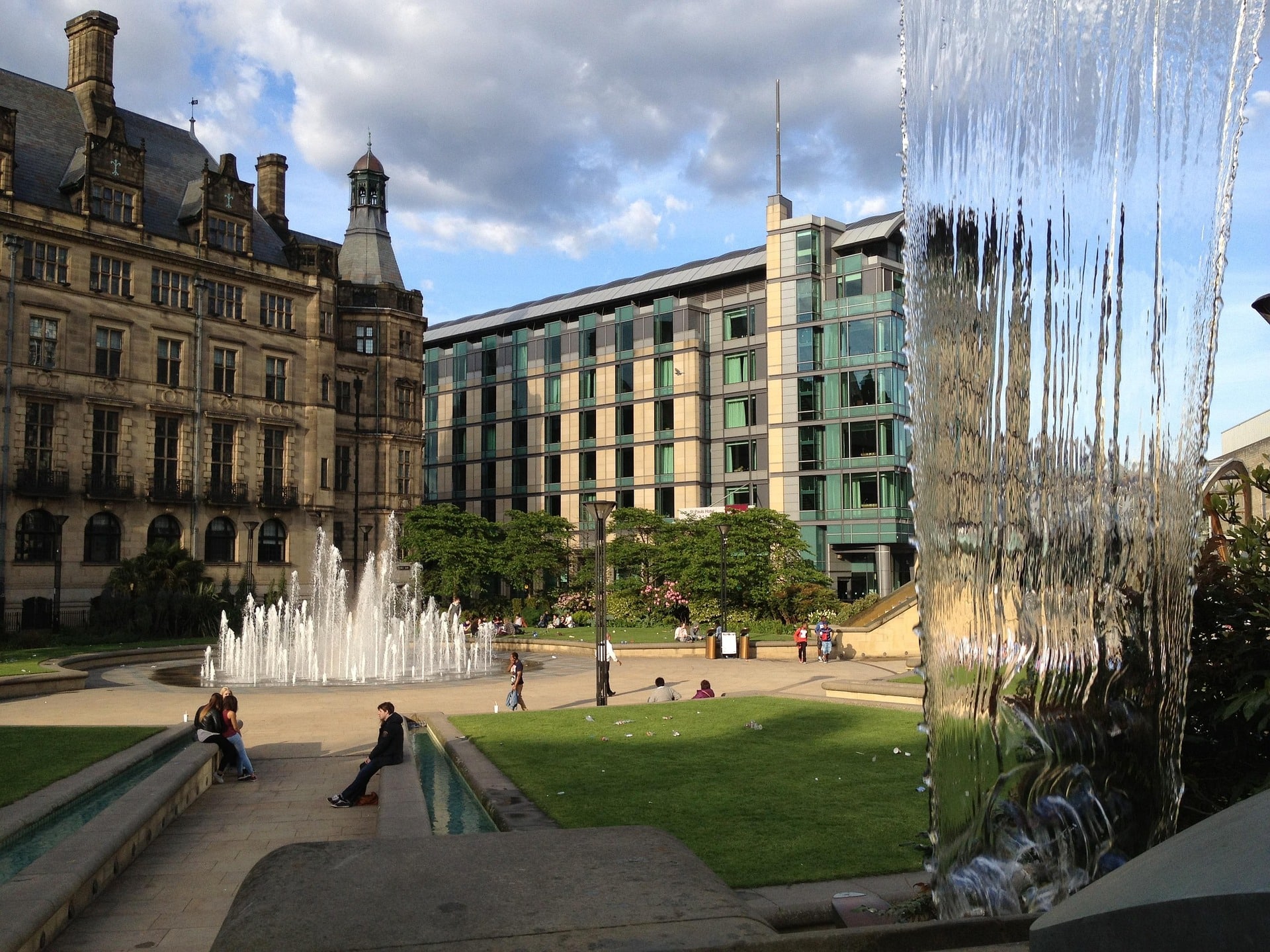 Sheffield tops the table as Northern cities dominate student experience university table
